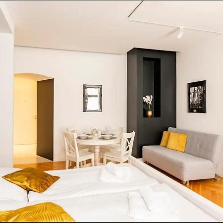 Gemuetliches Und Modernes Apartment,44 M² Bécs Kültér fotó