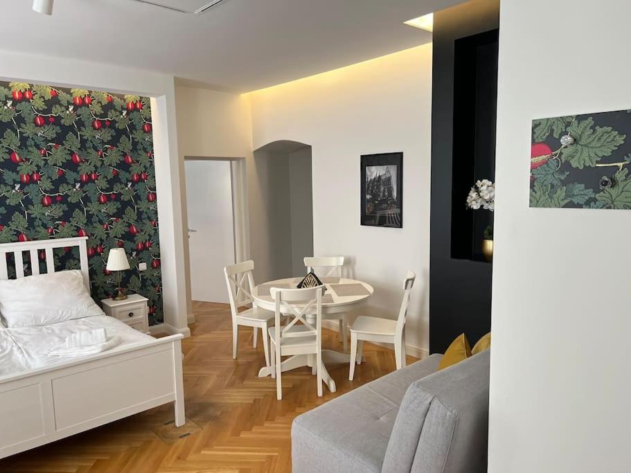 Gemuetliches Und Modernes Apartment,44 M² Bécs Kültér fotó