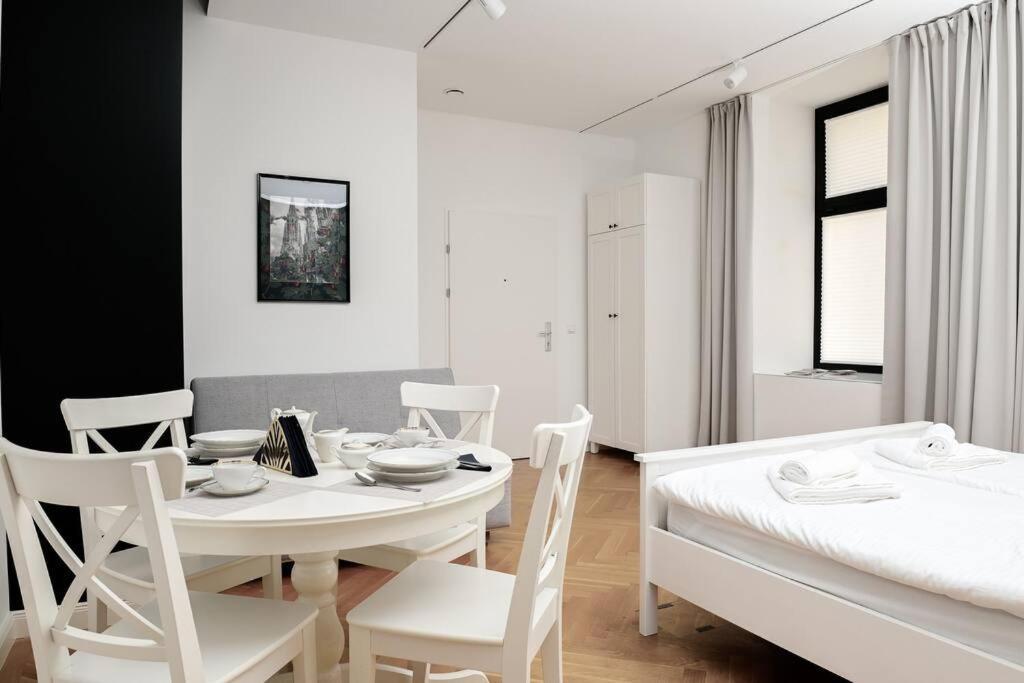 Gemuetliches Und Modernes Apartment,44 M² Bécs Kültér fotó
