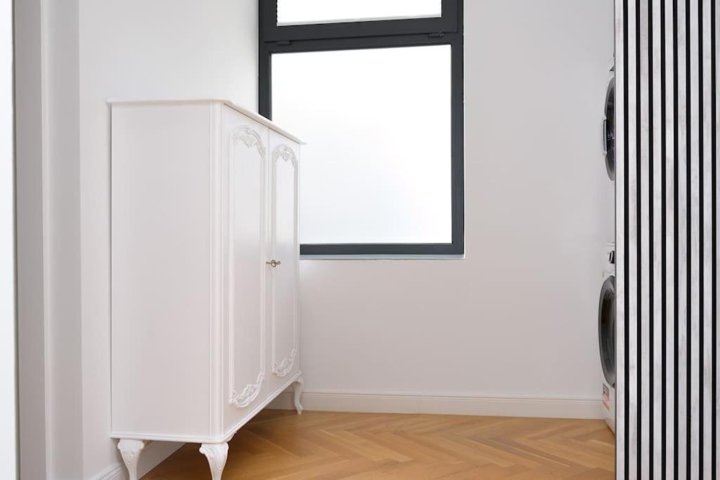 Gemuetliches Und Modernes Apartment,44 M² Bécs Kültér fotó