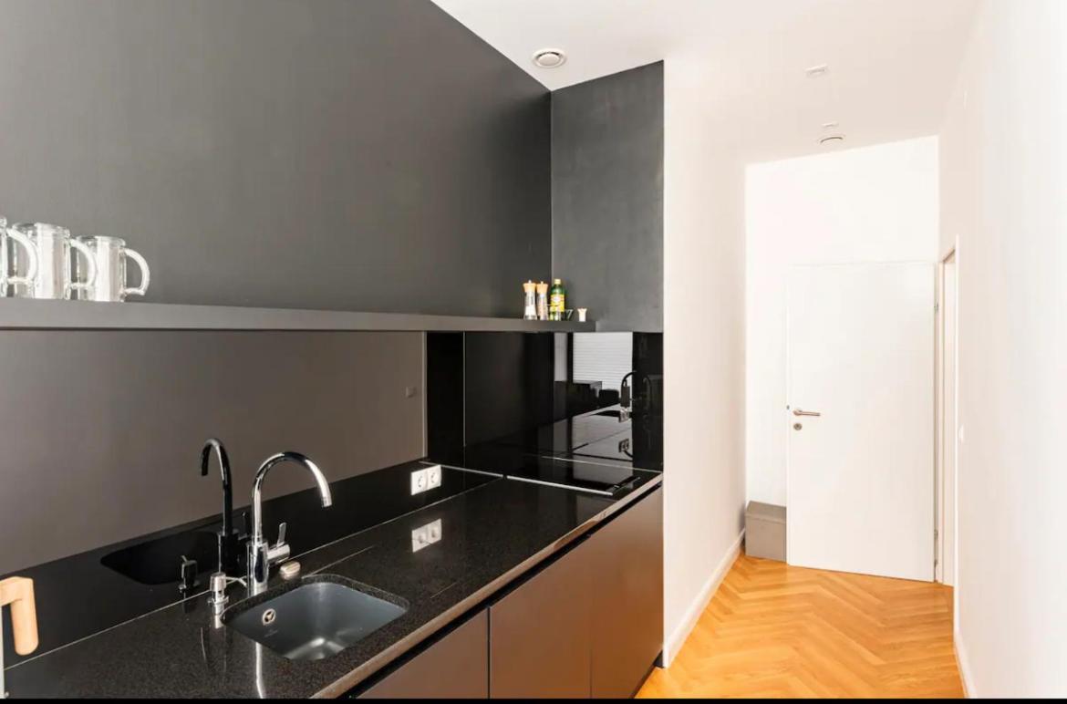 Gemuetliches Und Modernes Apartment,44 M² Bécs Kültér fotó